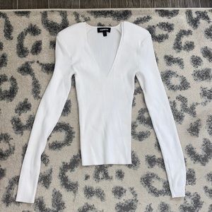 Express white vcut sweater with shoulder pads